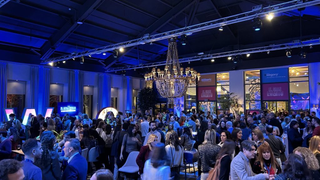 Vista general del evento Novo Nordisk en la Quinta de Jarama con cóctel de bienvenida